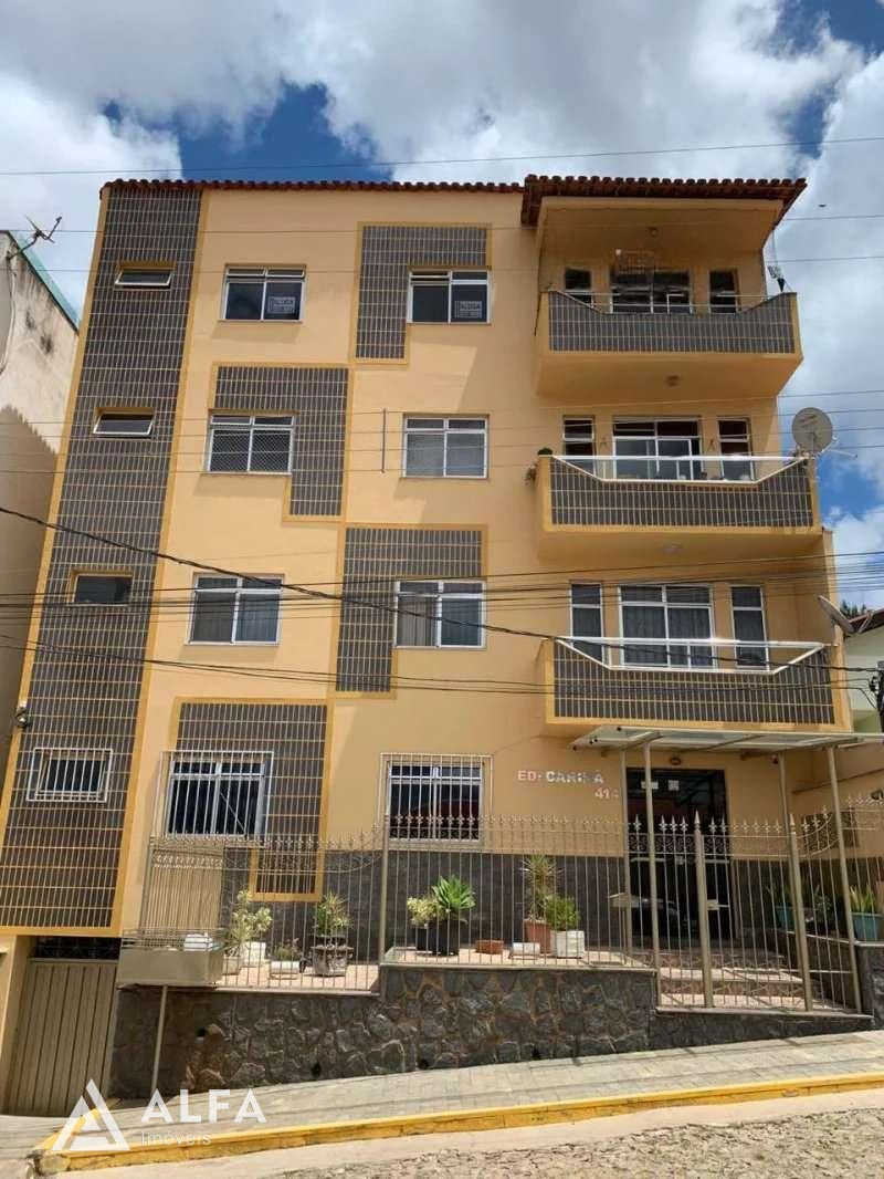 Amplo Espaço Familiar: Cobertura de 3 Dormitórios com Terraço e 4 Vagas de Garagem