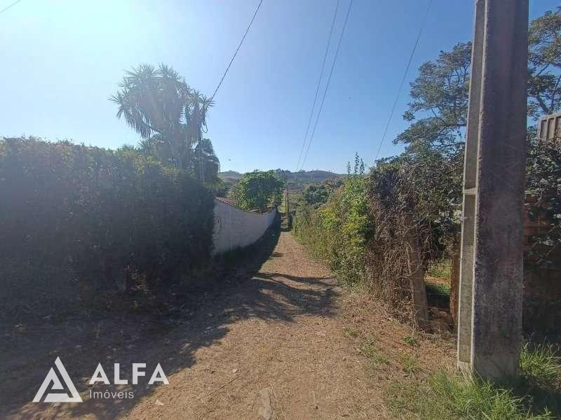 Construa Seu Refúgio na Colônia: Terreno de 3000m² com Projeto Arquitetônico Personalizado