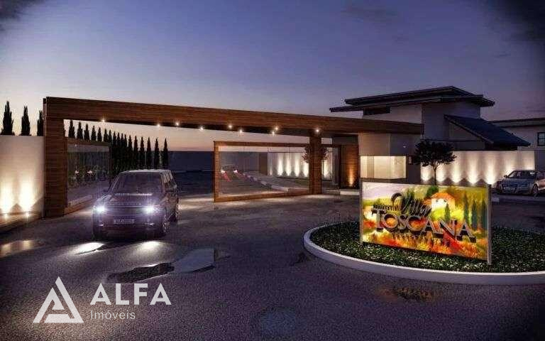Villa Toscana: Exclusividade e Qualidade de Vida a 5 Minutos do Centro!